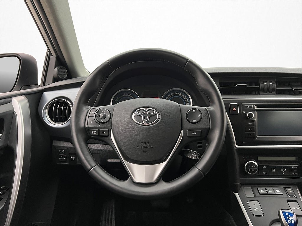Vehicle Image 13