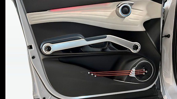 Vehicle Image 11