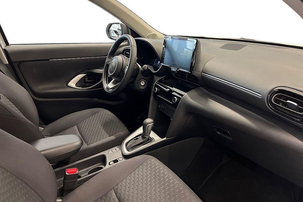 Vehicle Image 7