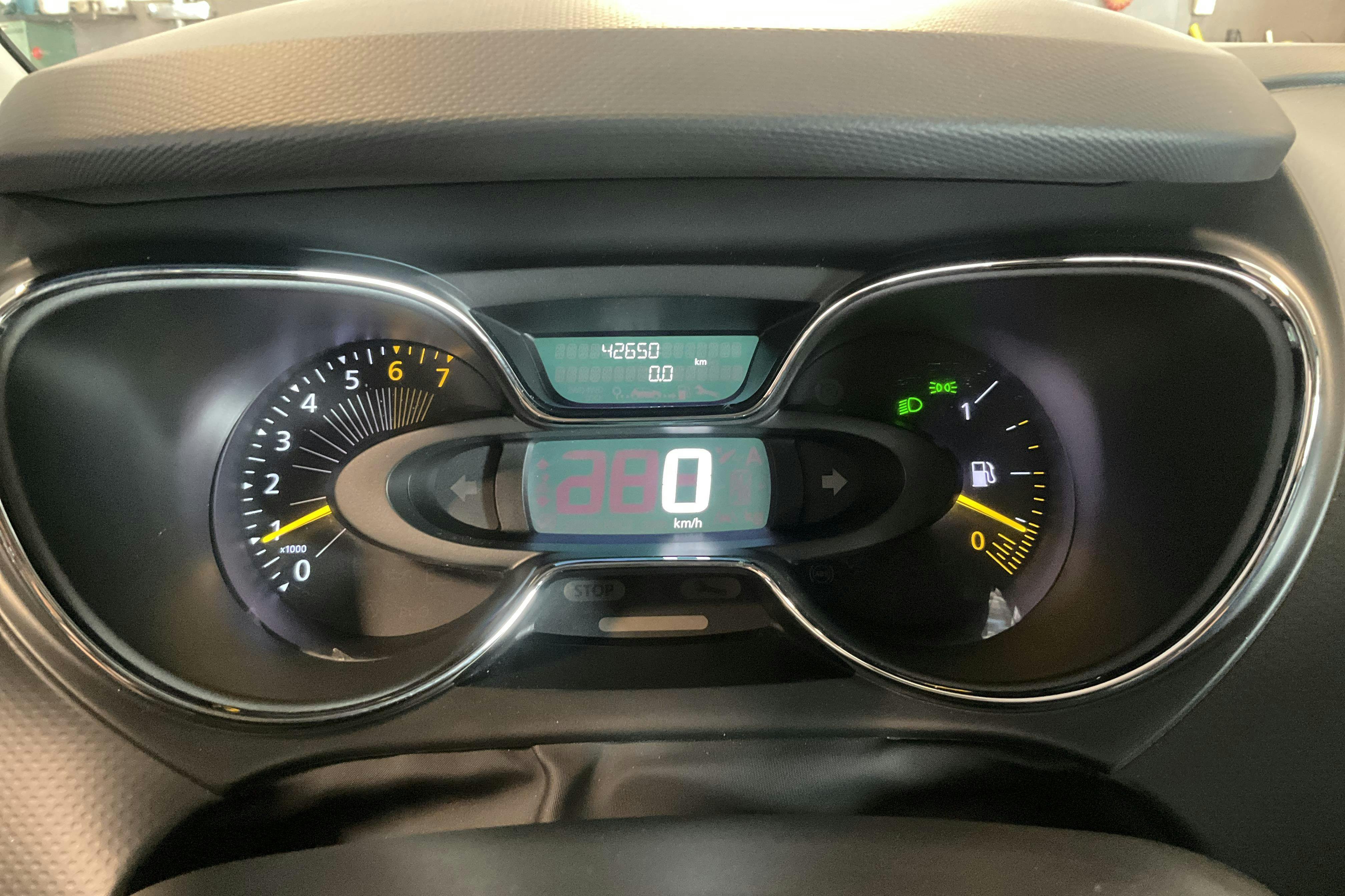 Vehicle Image 10