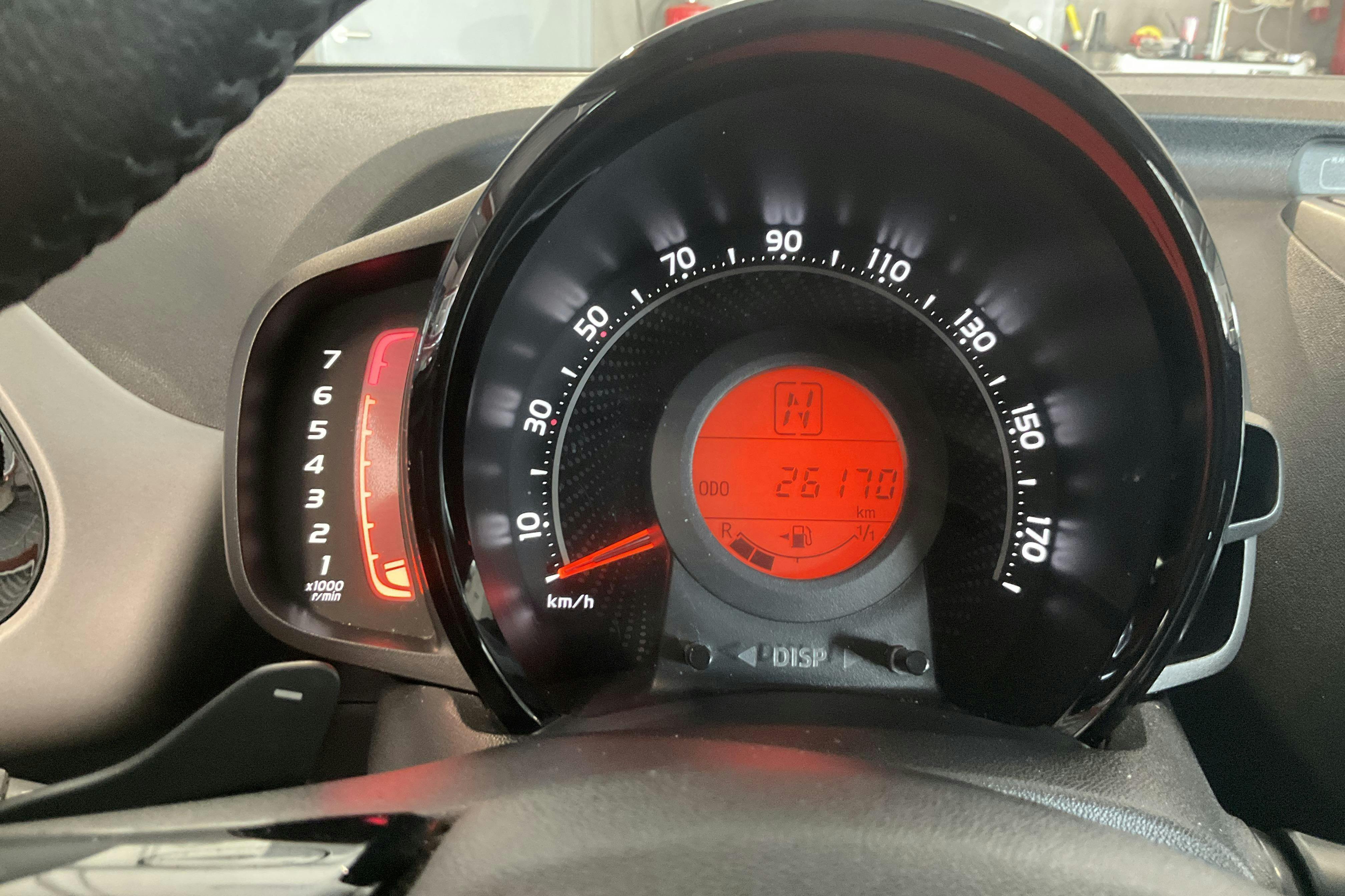 Vehicle Image 10
