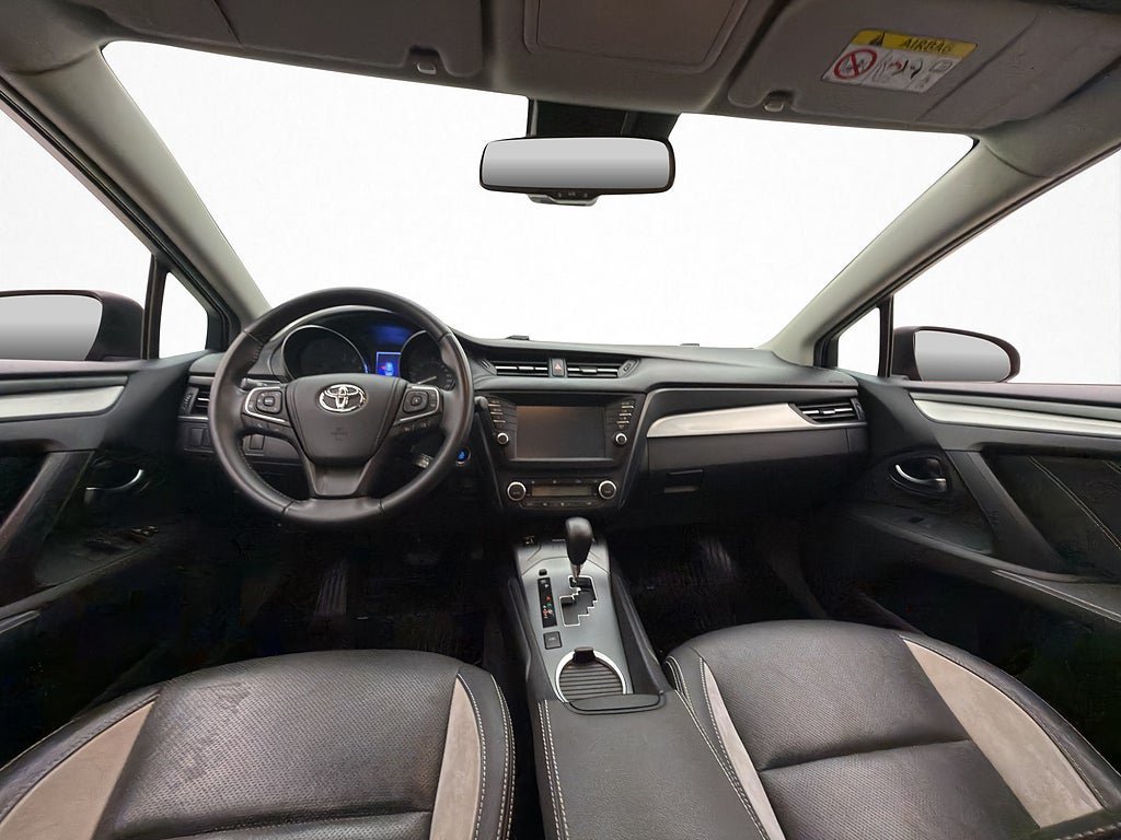 Vehicle Image 13