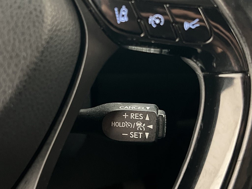 Vehicle Image 24