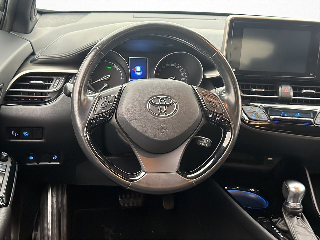 Vehicle Image 11