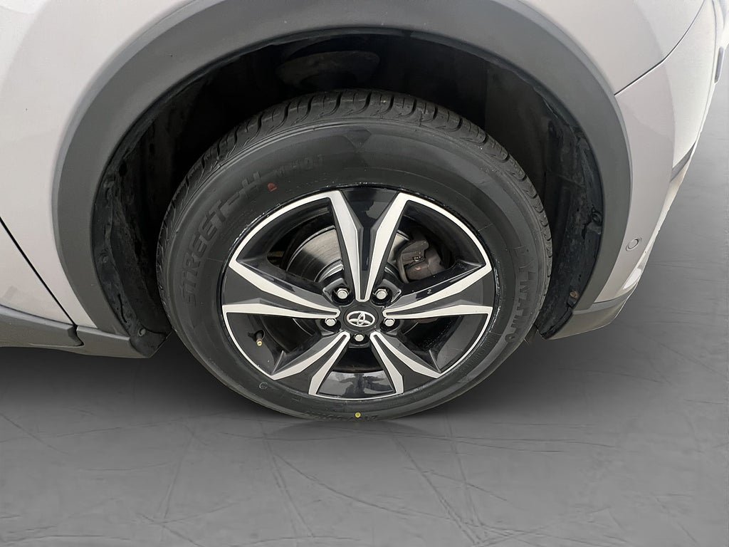 Vehicle Image 35