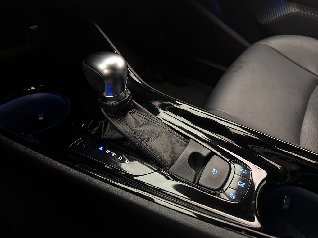 Vehicle Image 19