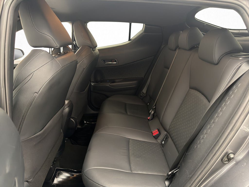 Vehicle Image 22