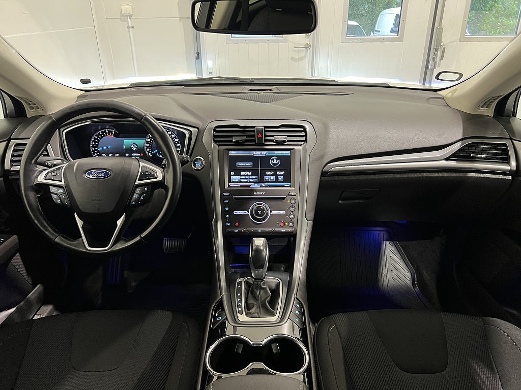 Vehicle Image 15