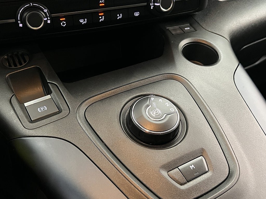 Vehicle Image 27