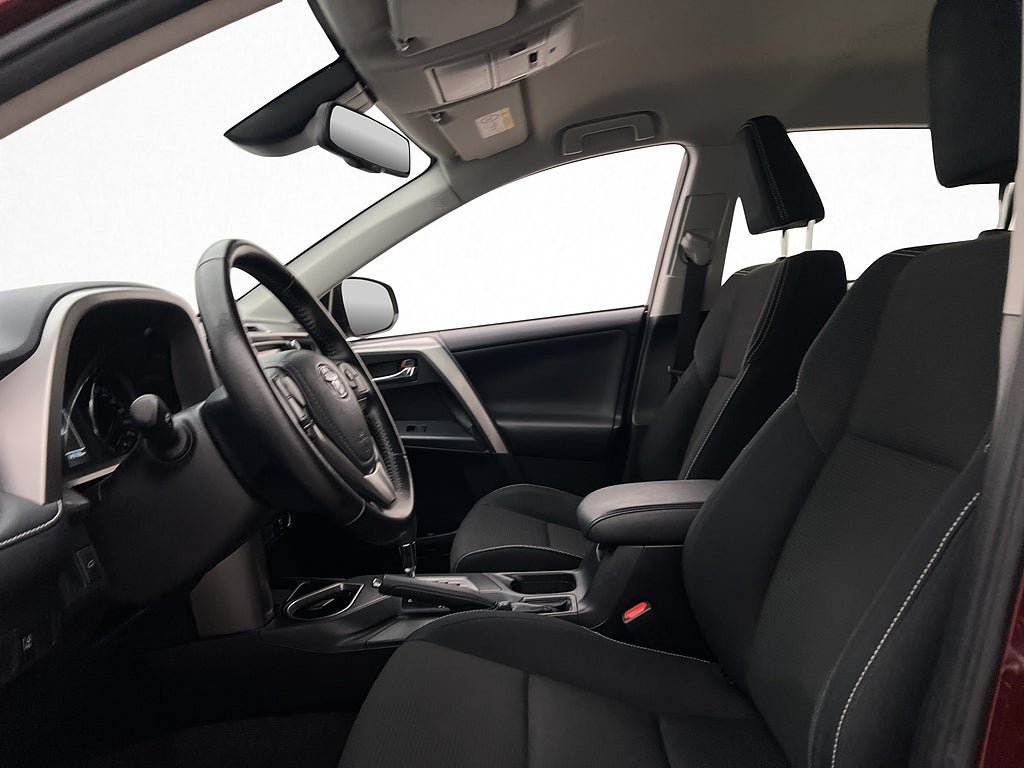 Vehicle Image 11