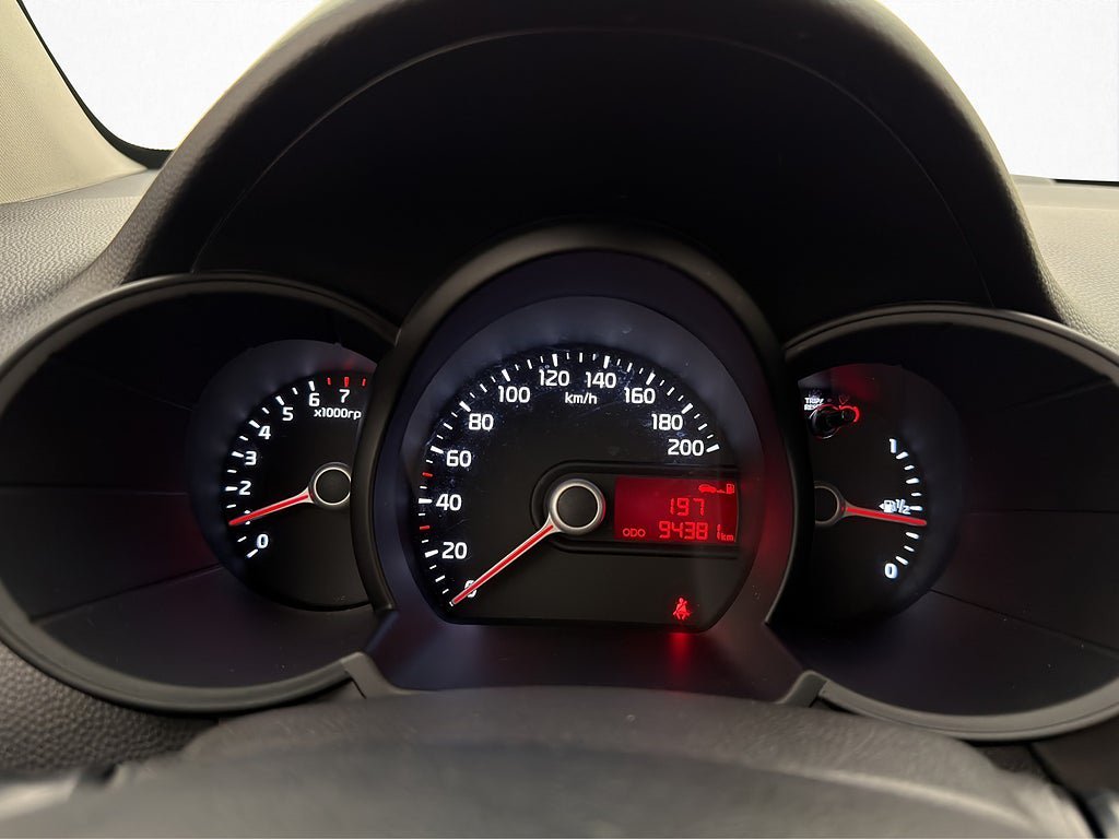 Vehicle Image 22