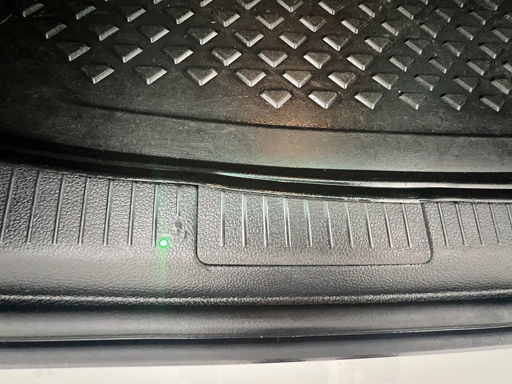 Vehicle Image 25