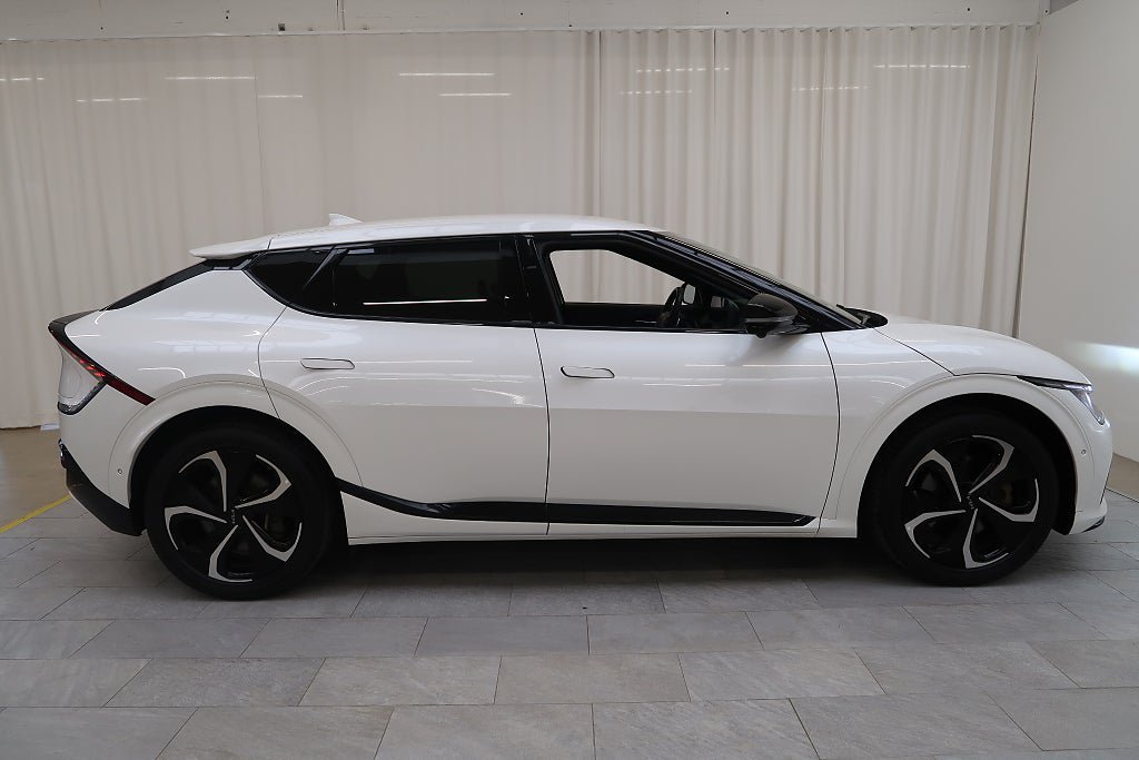 Vehicle Image 28