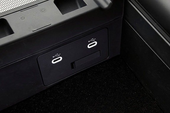 Vehicle Image 30