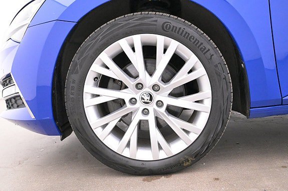 Vehicle Image 27