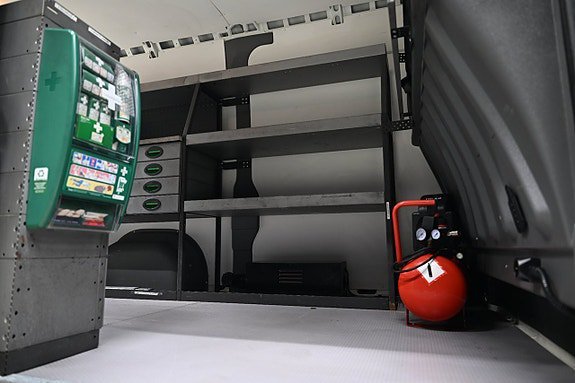 Vehicle Image 10