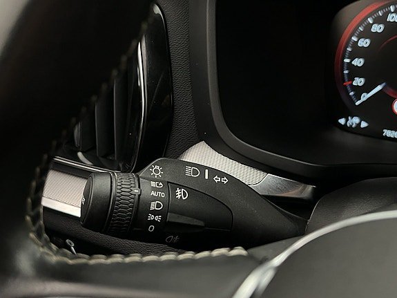 Vehicle Image 38
