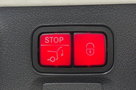 Vehicle Image 28