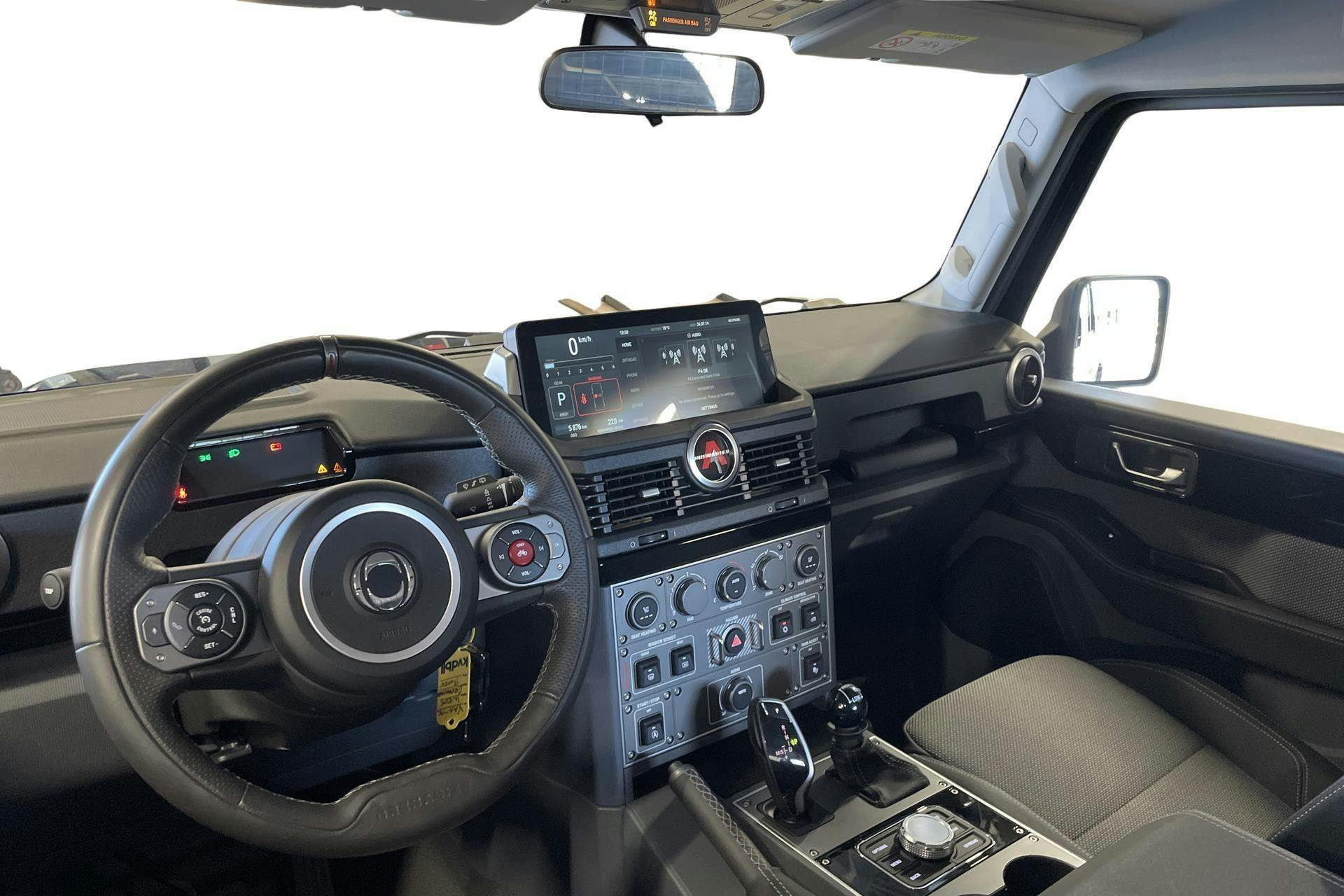 Vehicle Image 6