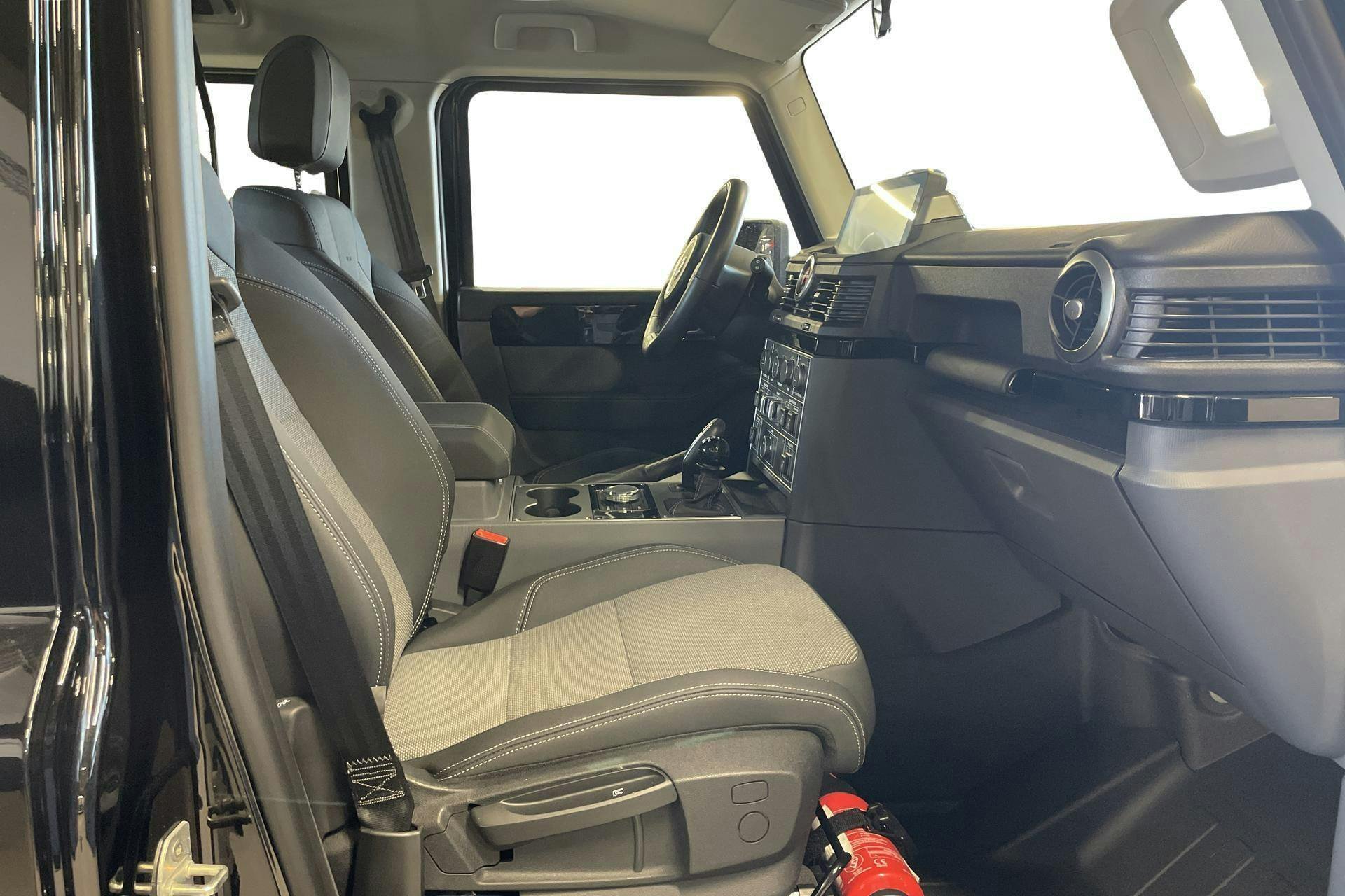 Vehicle Image 7