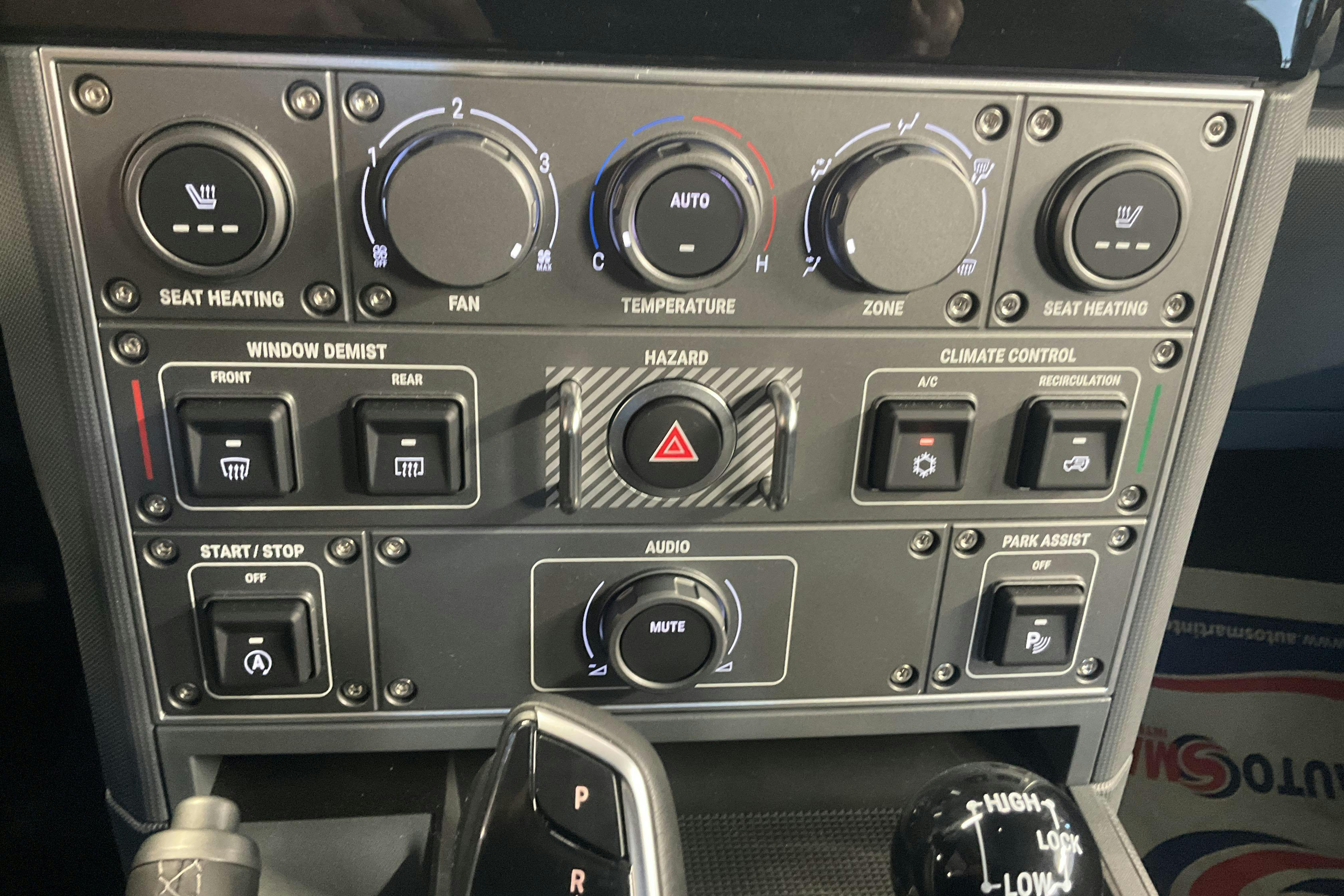 Vehicle Image 14