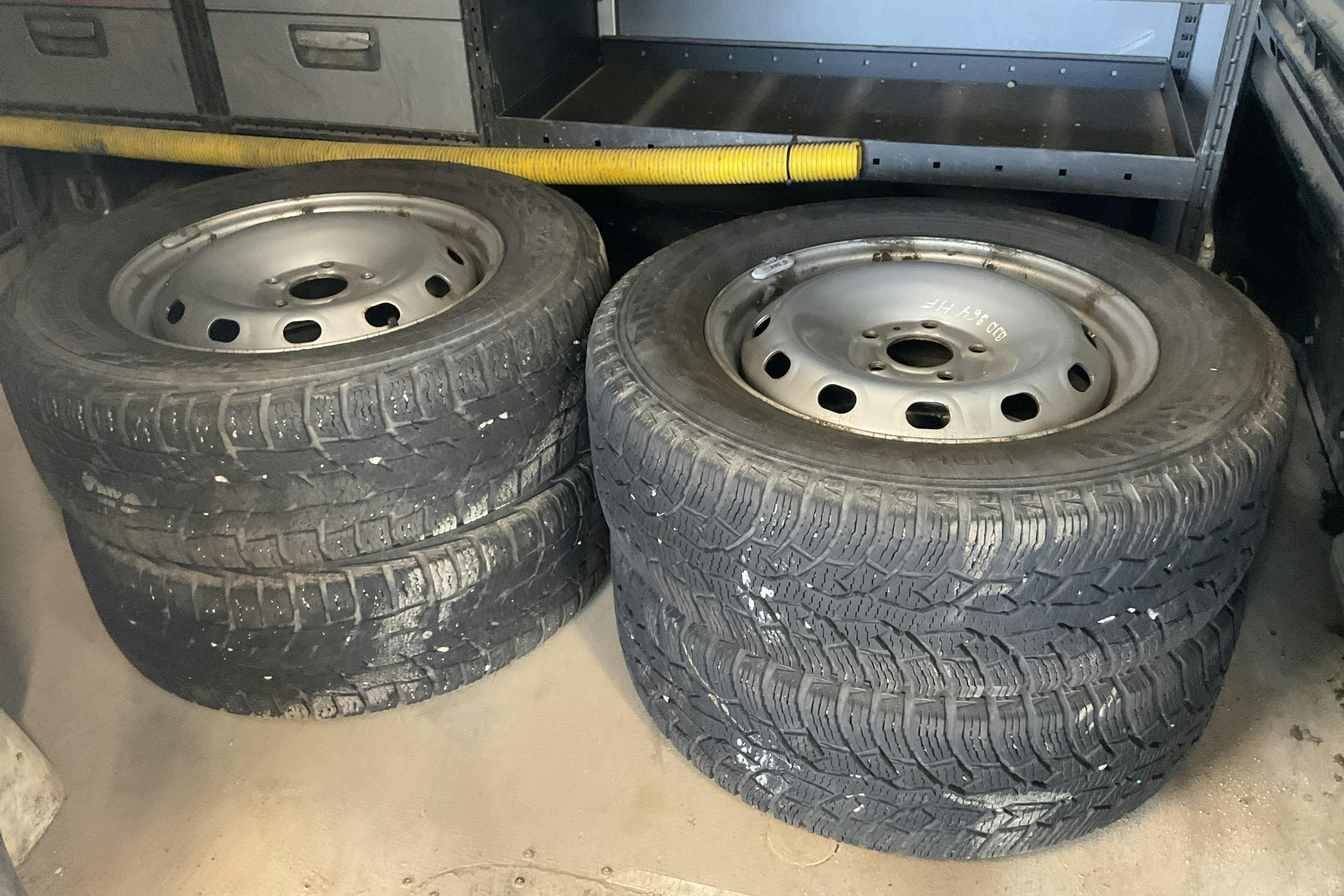 Vehicle Image 14