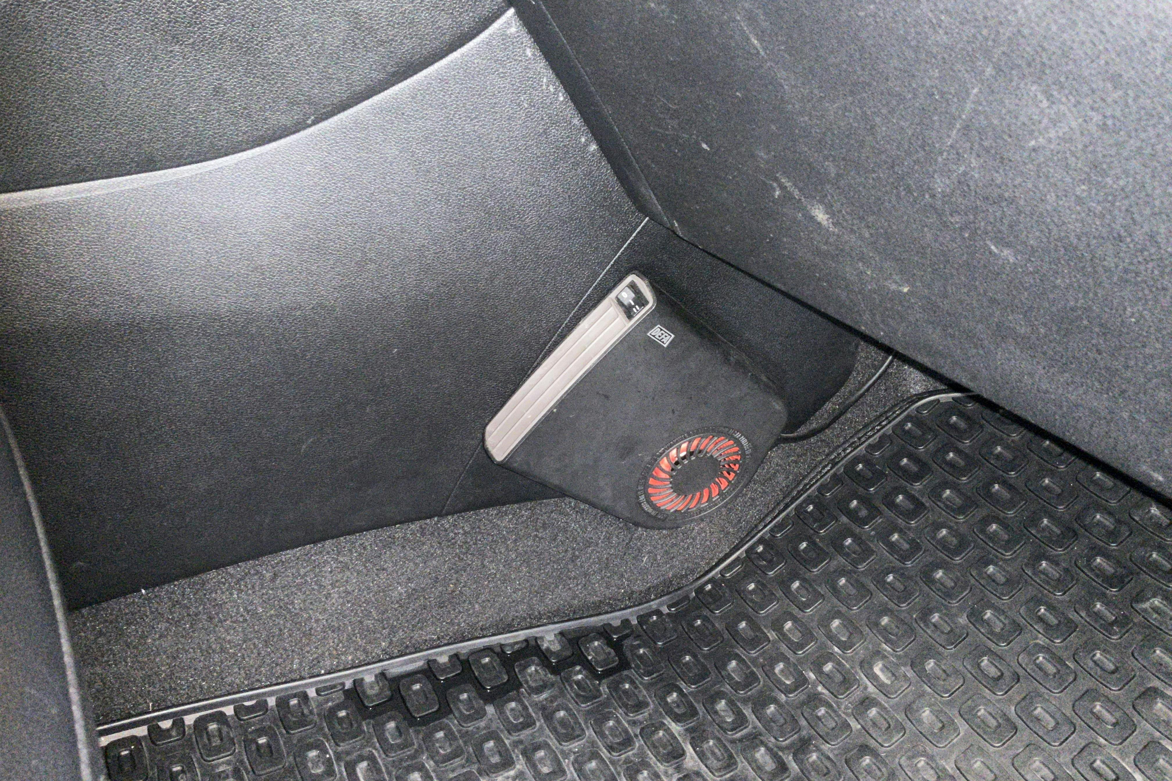 Vehicle Image 13