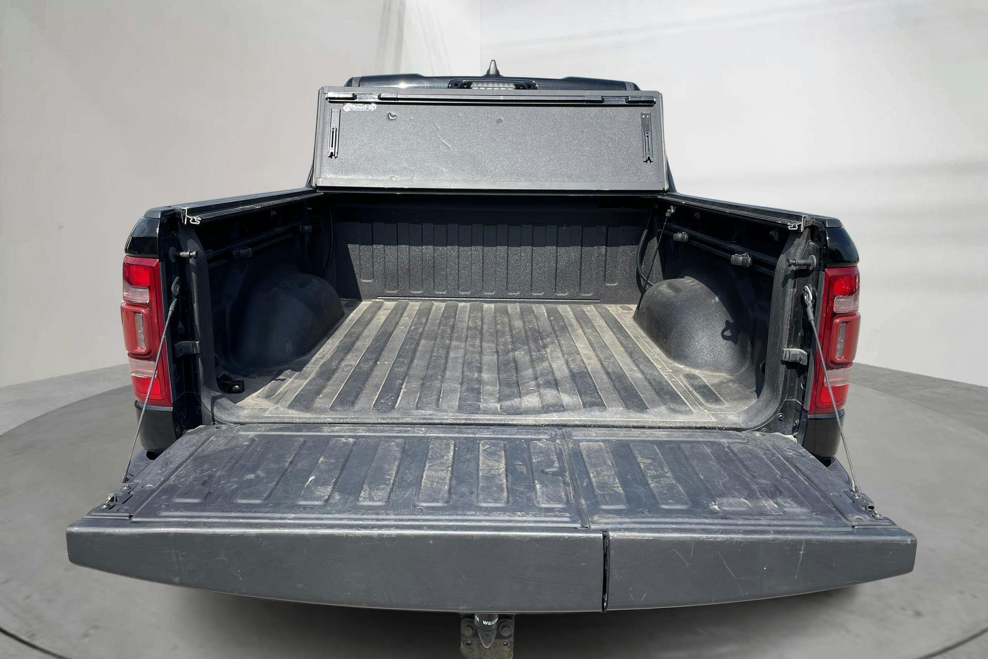 Vehicle Image 22