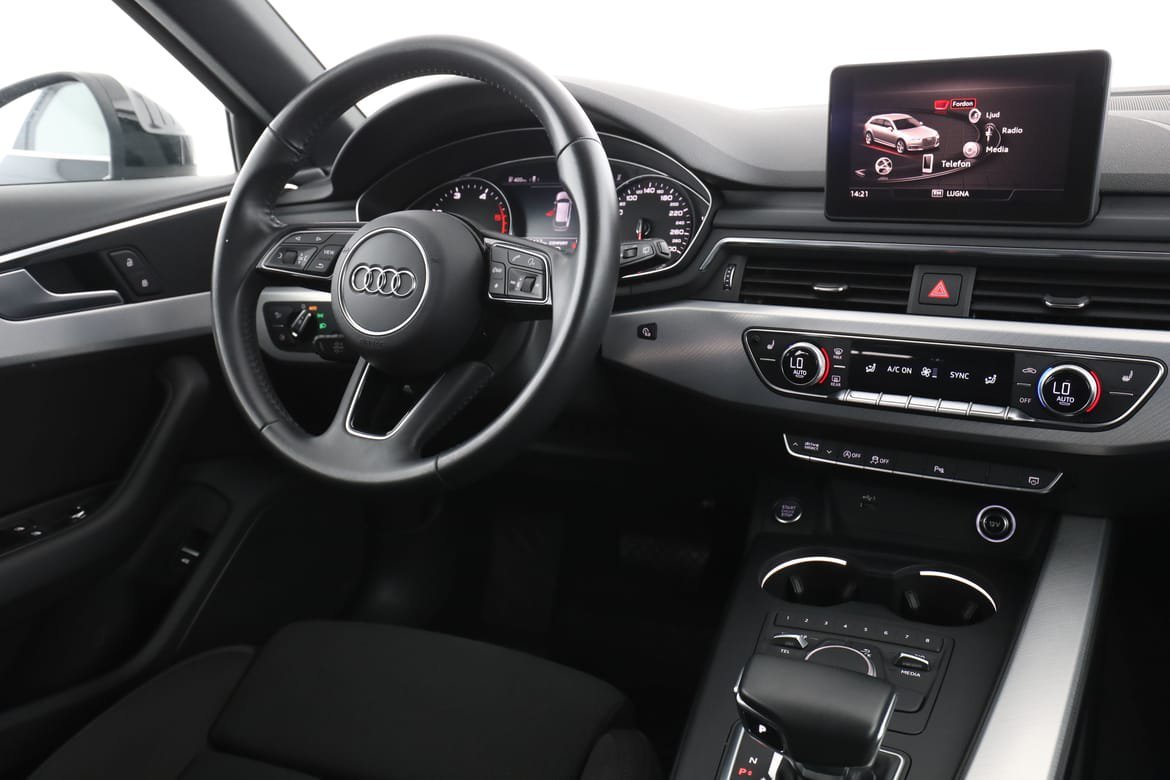 Vehicle Image 14