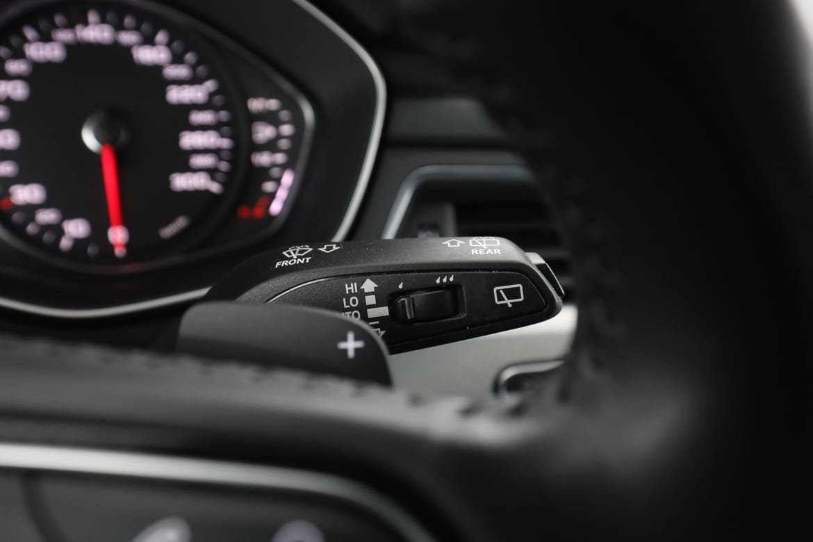Vehicle Image 35