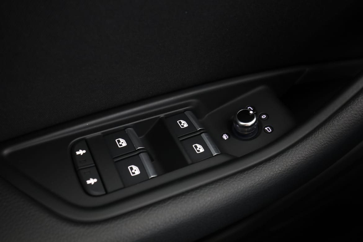 Vehicle Image 39