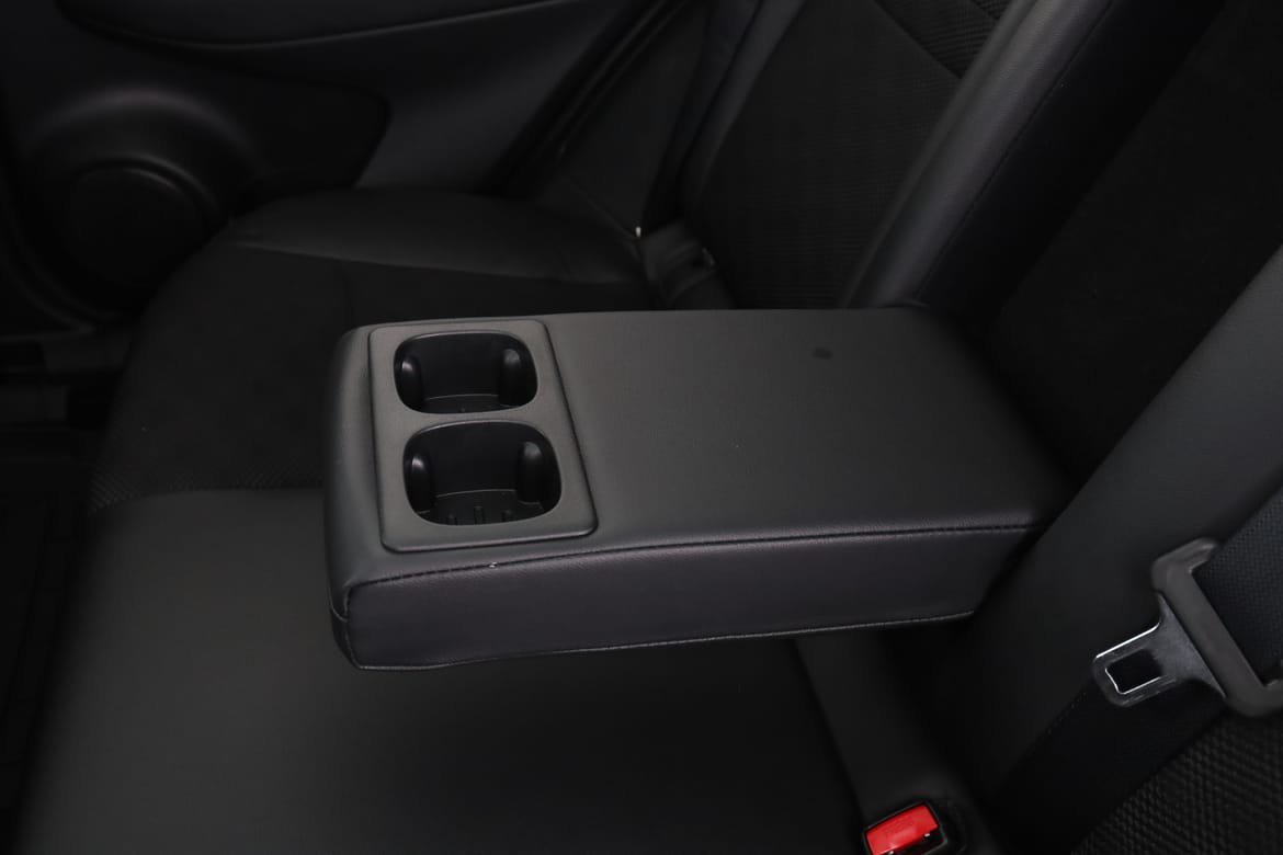 Vehicle Image 38
