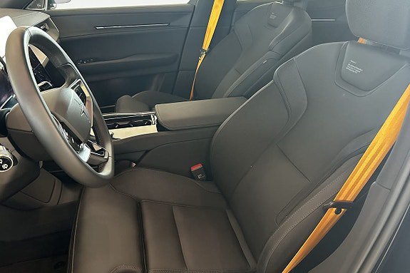 Vehicle Image 28