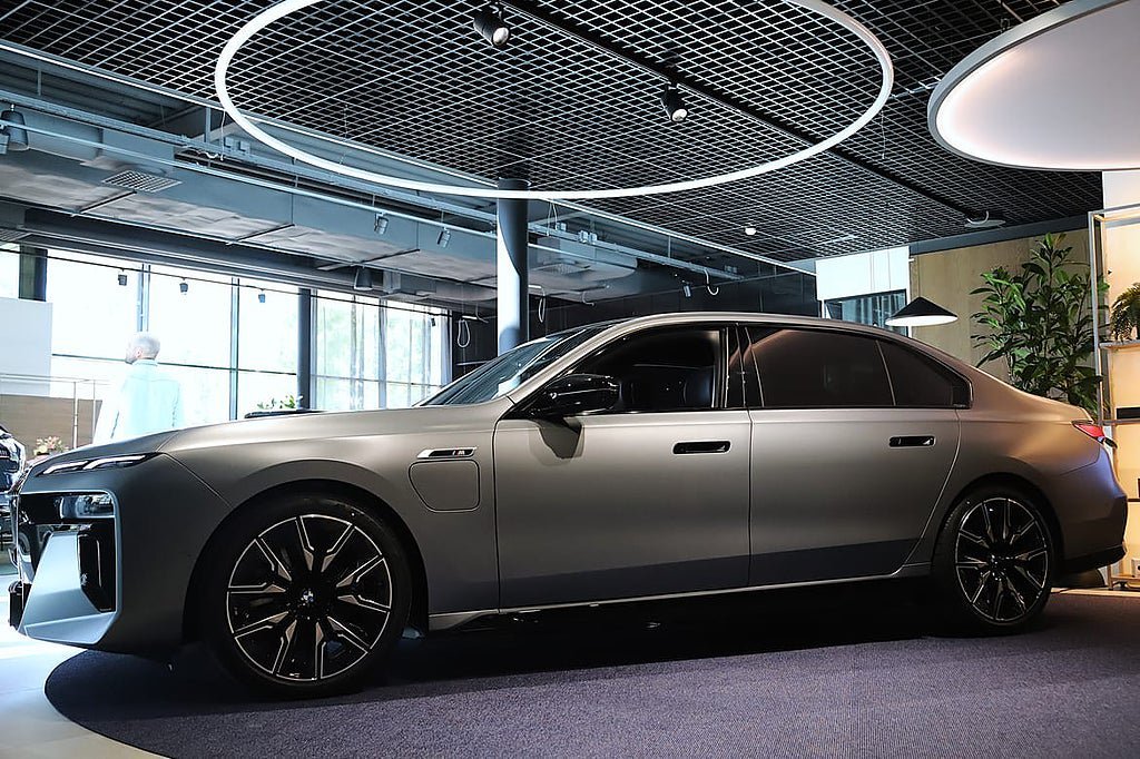 Vehicle Image 4