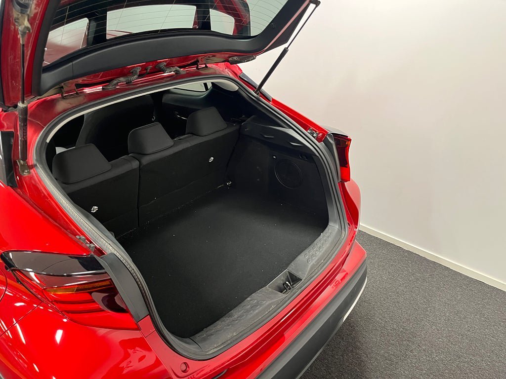 Vehicle Image 11