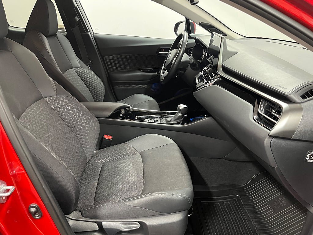 Vehicle Image 21