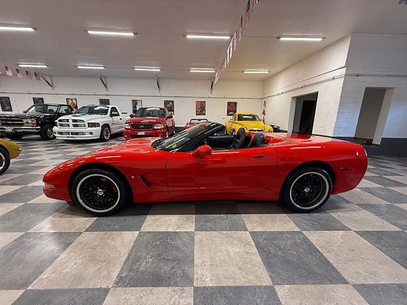Vehicle Image 7