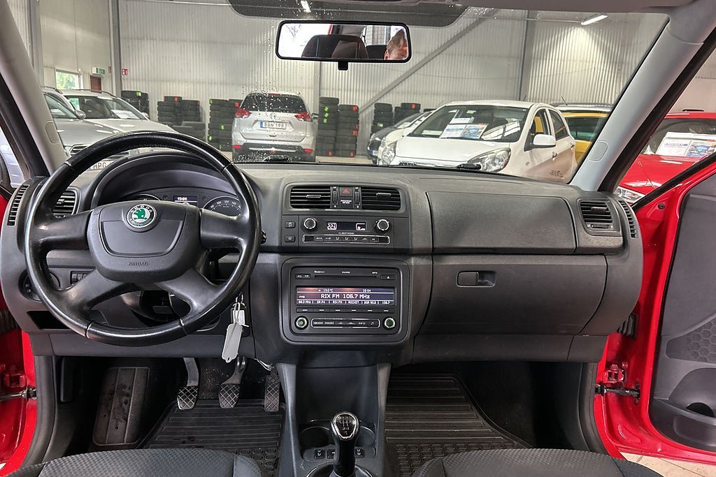 Vehicle Image 22