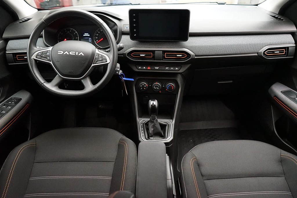 Vehicle Image 7