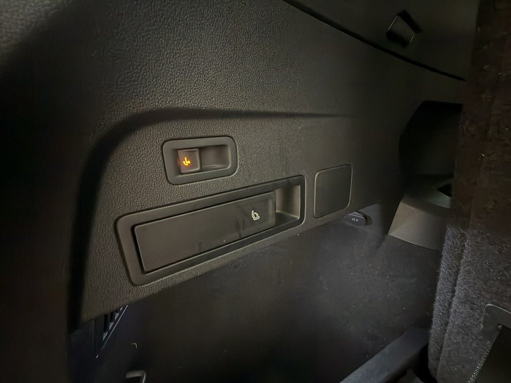 Vehicle Image 30