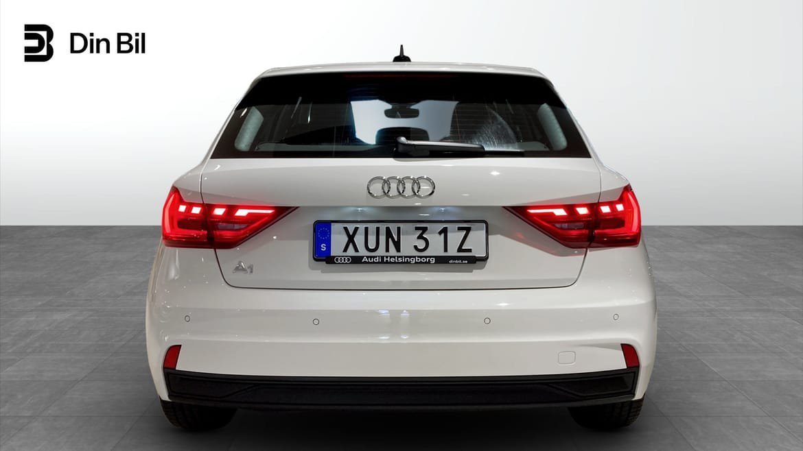Vehicle Image 5