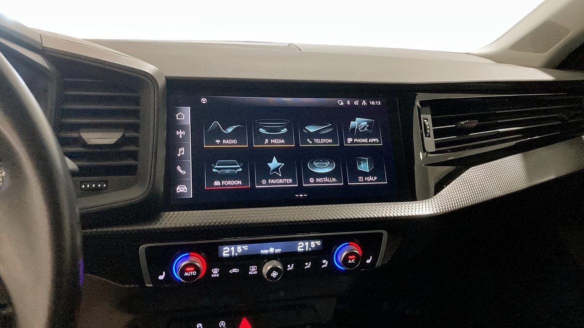 Vehicle Image 9