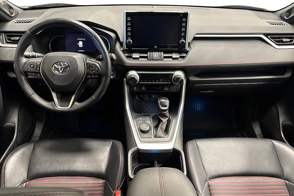 Vehicle Image 9