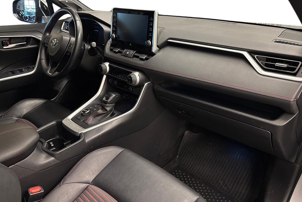 Vehicle Image 10