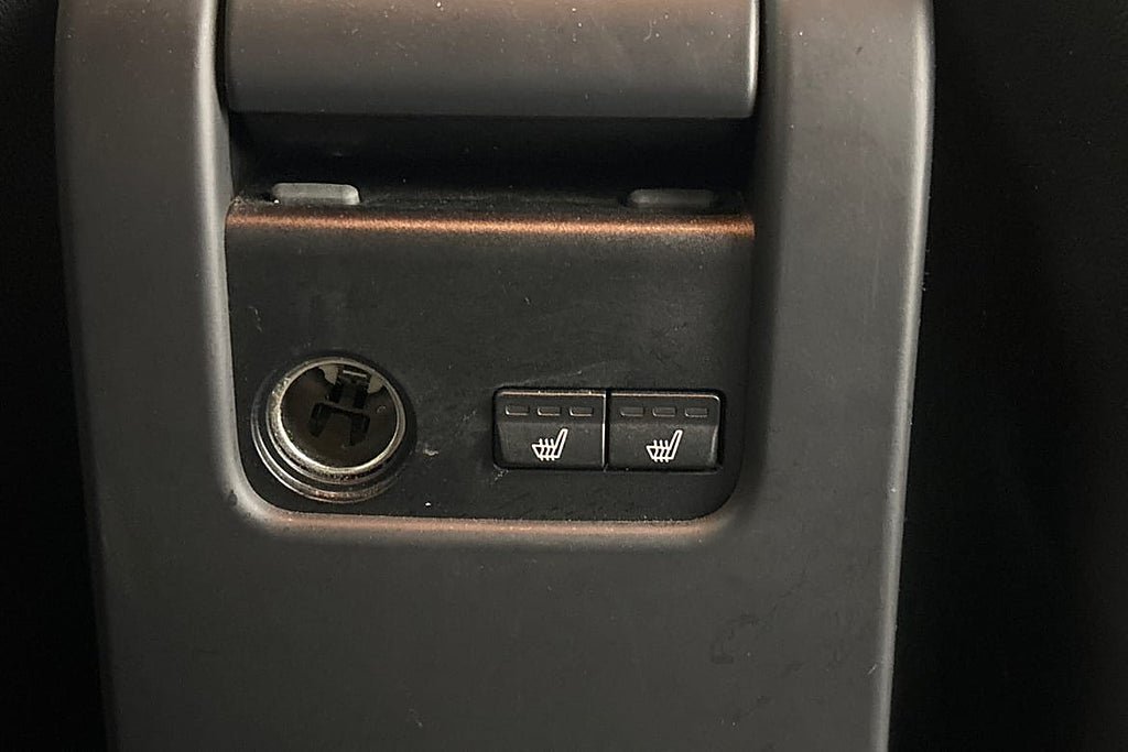 Vehicle Image 23