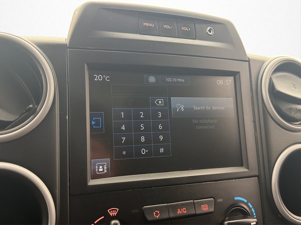 Vehicle Image 17