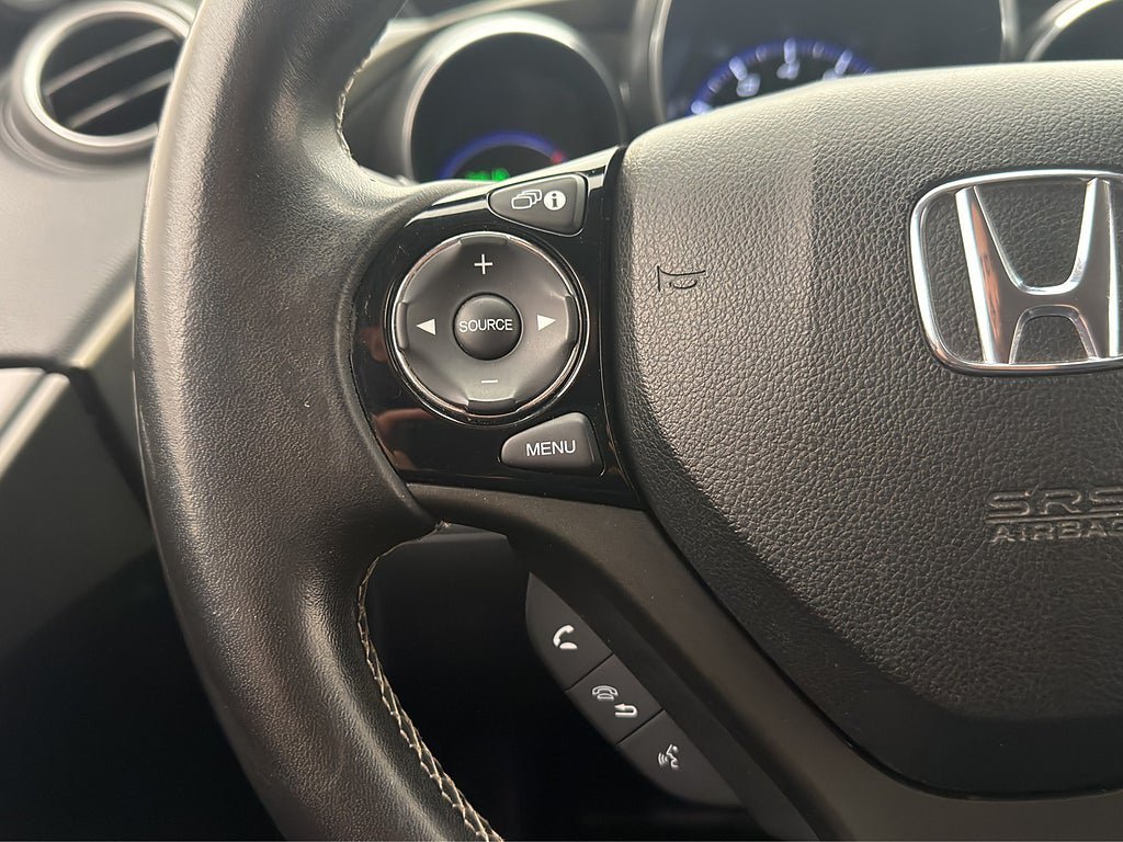 Vehicle Image 15