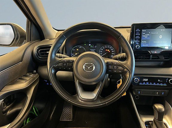 Vehicle Image 9