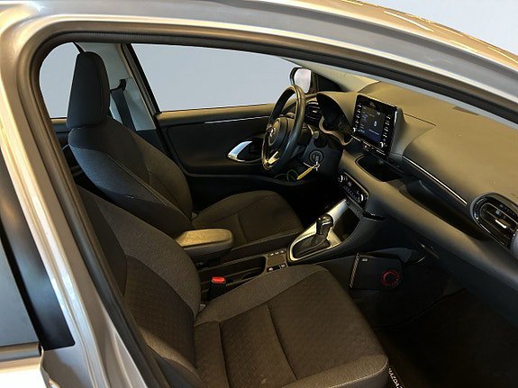 Vehicle Image 10