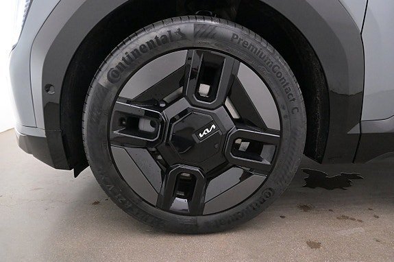 Vehicle Image 27
